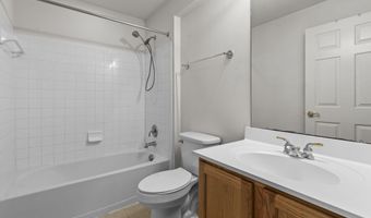 2004 GOLDEN MORNING Dr 30, Bowie, MD 20721