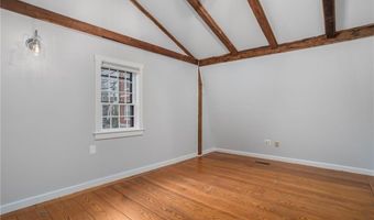 31 Bridge St B, Newport, RI 02840
