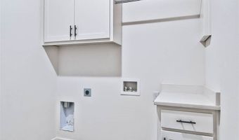 28 Kirkcolm Dr, Bella Vista, AR 72715
