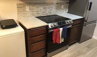 241 McCarrey St #3B, Anchorage, AK 99508