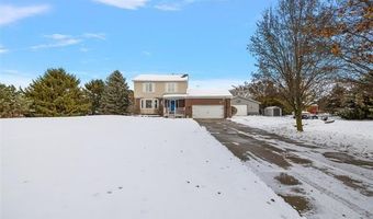 3373 Glover Rd, Almont, MI 48003