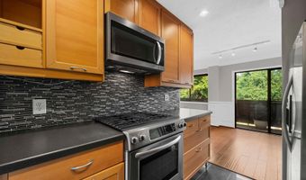 1525 S GEORGE MASON Dr S 20, Arlington, VA 22204