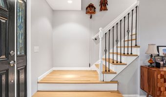 11 Pequot Ln, Hopkinton, RI 02804