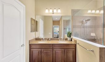 6420 SEASOUND Dr, Apollo Beach, FL 33572