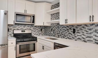 1316 Holgate Dr G5, Ballwin, MO 63021