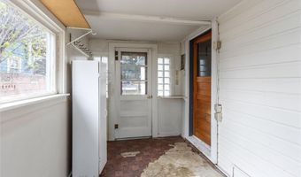 119 S Woodard Ave, Absarokee, MT 59001