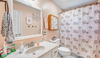 3769 OAK FOREST Dr, Bartlett, TN 38135