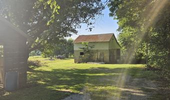620 E Prairie Ln, Ash Grove, MO 65604