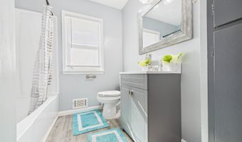 916 Alhambra Dr, Anderson, IN 46012