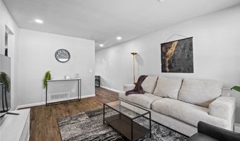 1306 SE C St, Bentonville, AR 72712