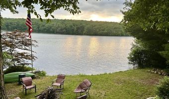 19 Lakeview Dr, Colchester, CT 06415