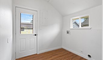1020 WALNUT St, Baker City, OR 97814