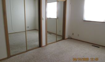 104 E 22nd St, Atlantic, IA 50022