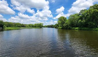 4212 Parkview Ln, Anoka, MN 55303