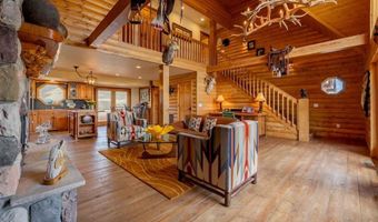 2433 Southfork Rd, Cody, WY 82414