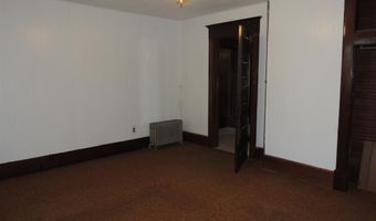 401 S Third St, Altamont, IL 62411