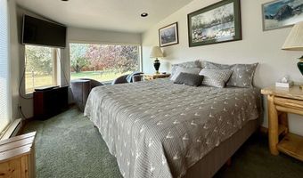 26 Ptarmigan View Dr, Cody, WY 82414
