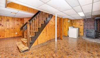 404 Soundview Ave, Bridgeport, CT 06606