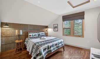 243 Ironwood Dr, Banner Elk, NC 28604