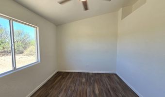 1211 E Desert Sky Ln, Benson, AZ 85602