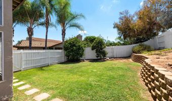 633 Thunder Gln, Escondido, CA 92027
