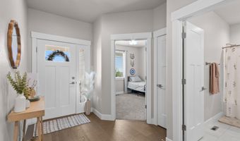 5008 CARLA Dr, Cheyenne, WY 82009