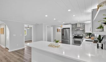 635 JAMAICA Cir E, Apollo Beach, FL 33572