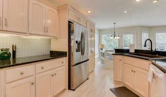 137 Golden Pond Ct, Aiken, SC 29803