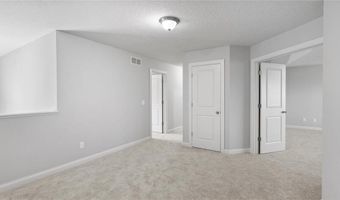 15365 Eagle Creek Way, Apple Valley, MN 55124