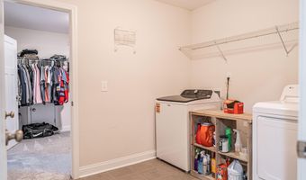 101 Bluegrass Ct, Aberdeen, NC 28315