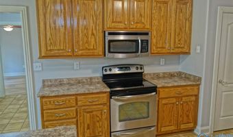 16992 Woodhaven Dr, Athens, AL 35613