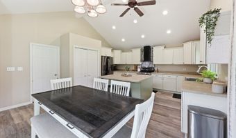 1125 Meghan Ave, Algonquin, IL 60102