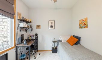 528 Kelsey Ln, Altoona, IA 50009