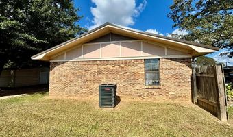 114 Williams St, Bruce, MS 38915