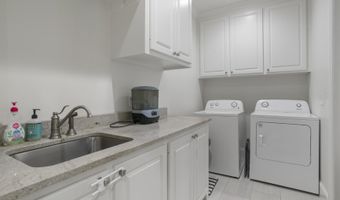 508 Forest Glen Ln, Brandon, MS 39047