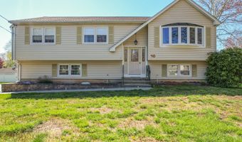10 Brightwood Ln, Branford, CT 06405
