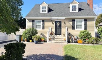 692 Berkley St, New Milford, NJ 07646