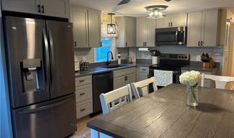 11 Glen St, North Providence, RI 02911