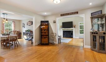4 Dunnmoore Dr, Bow, NH 03304