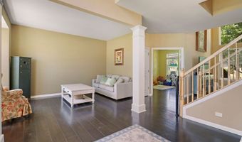 10 Hithergreen Ct, Algonquin, IL 60102