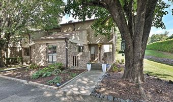 7916 Charter Oak Ln, Charlotte, NC 28226