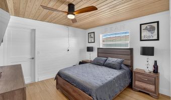 6337 COCOA Ln, Apollo Beach, FL 33572