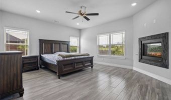 1010 Huntleigh Dr, Bentonville, AR 72713