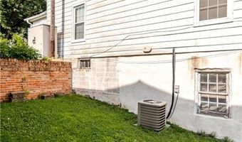 1134 Atchison St, Atchison, KS 66002