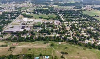 607 Wallace St NW, Ardmore, OK 73401