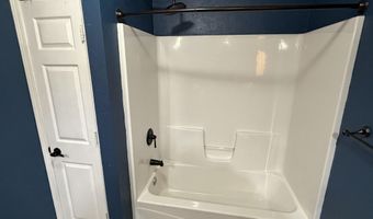 401 4th St, Bath, SD 57427