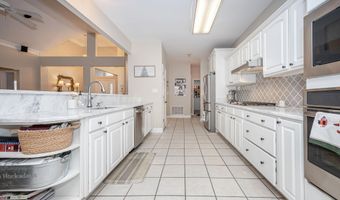 12528 Raintree Pl, Biloxi, MS 39532