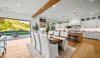 2116 Shadow Creek Dr, Agoura Hills, CA 91301