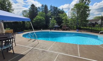 111 Windswept Dr E, Amsterdam, NY 12010