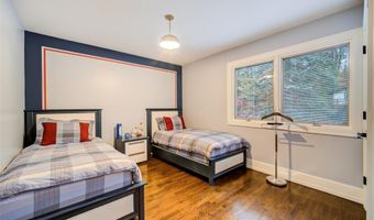 4 Ayr Ct, Airmont, NY 10901